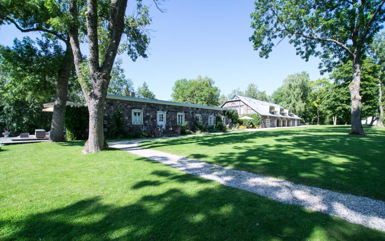 Paedaste Manor Exterior foto